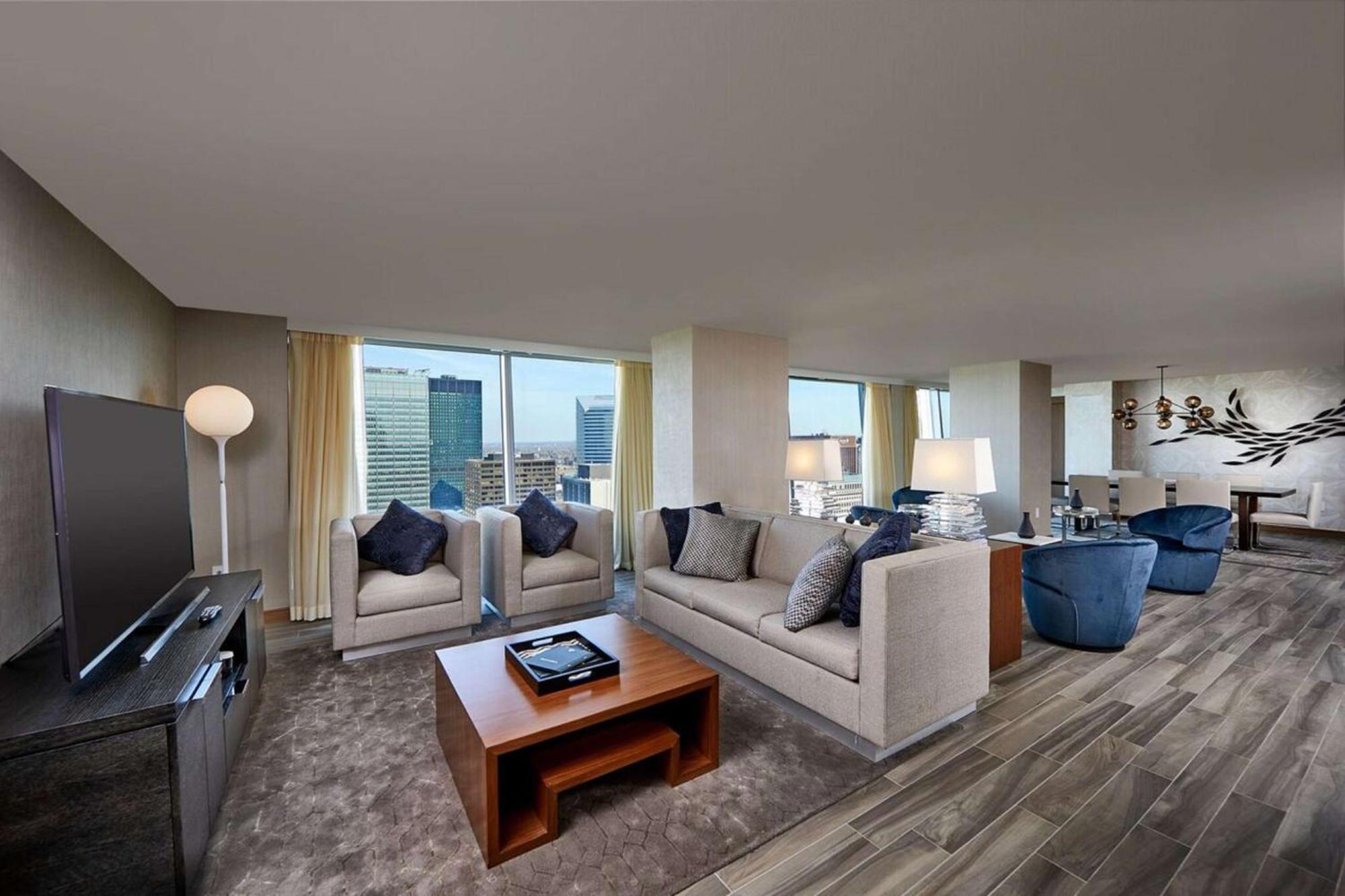 Отель Hilton Cleveland Downtown Экстерьер фото