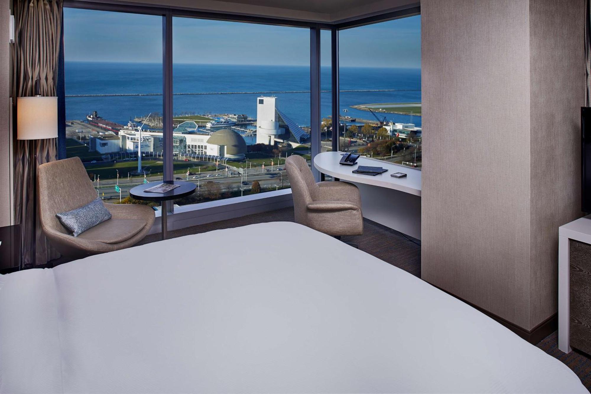 Отель Hilton Cleveland Downtown Экстерьер фото